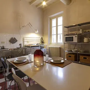 La Porta Accanto - Smart Holiday Mantova