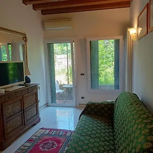 Beatiful Modern Flat Centre With Private Lounge Area Relax Venedig